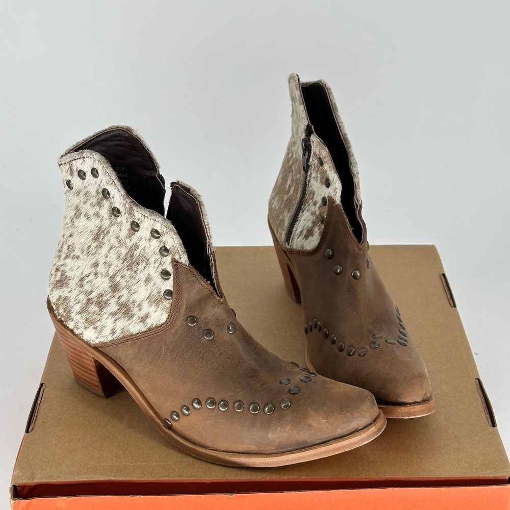 Agave Sky Georgia Studded Cowhide Leather Scallop Ankle Boots Brown Western‎ 6.5